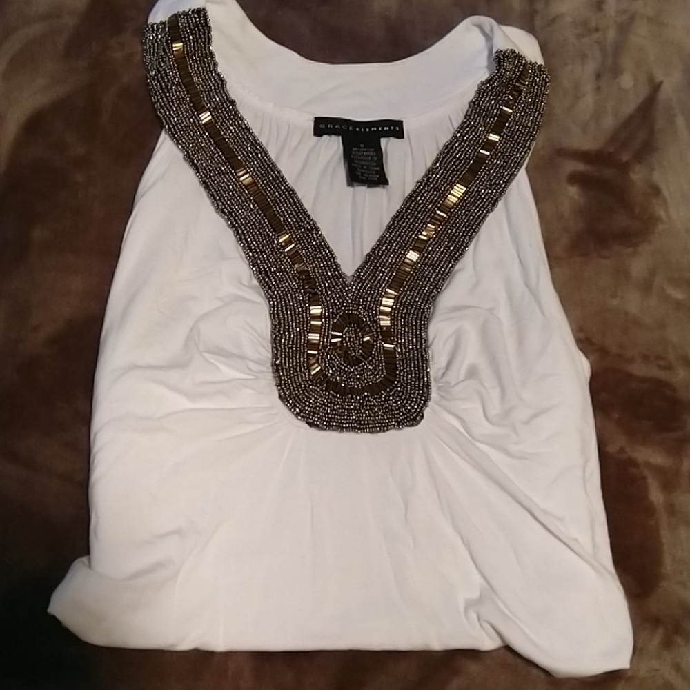 Top - Picture 2 of 2